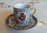 Chávena em porcelana Portuguesa L F