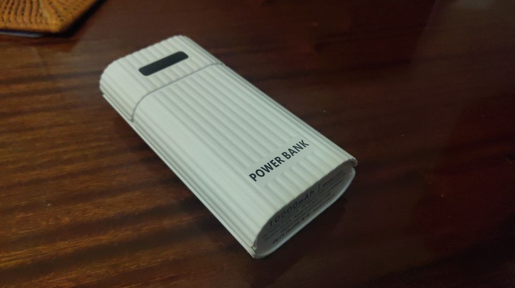 Power Bank Павербанк с фонариком 20700 21700 18650 корпус