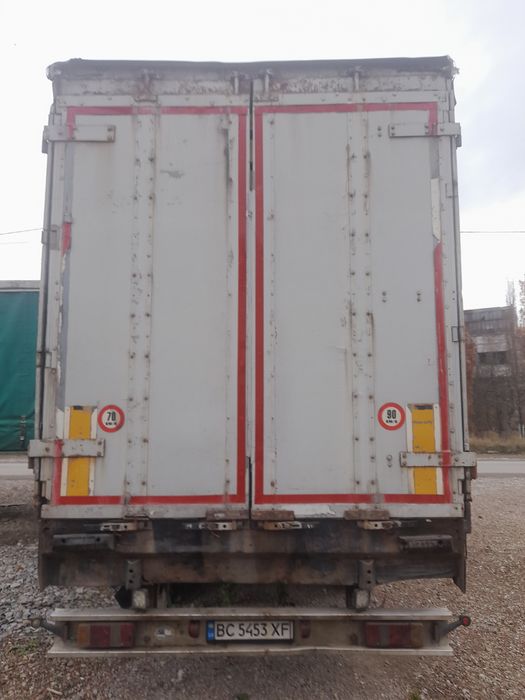 Причеп від Фури вантажний