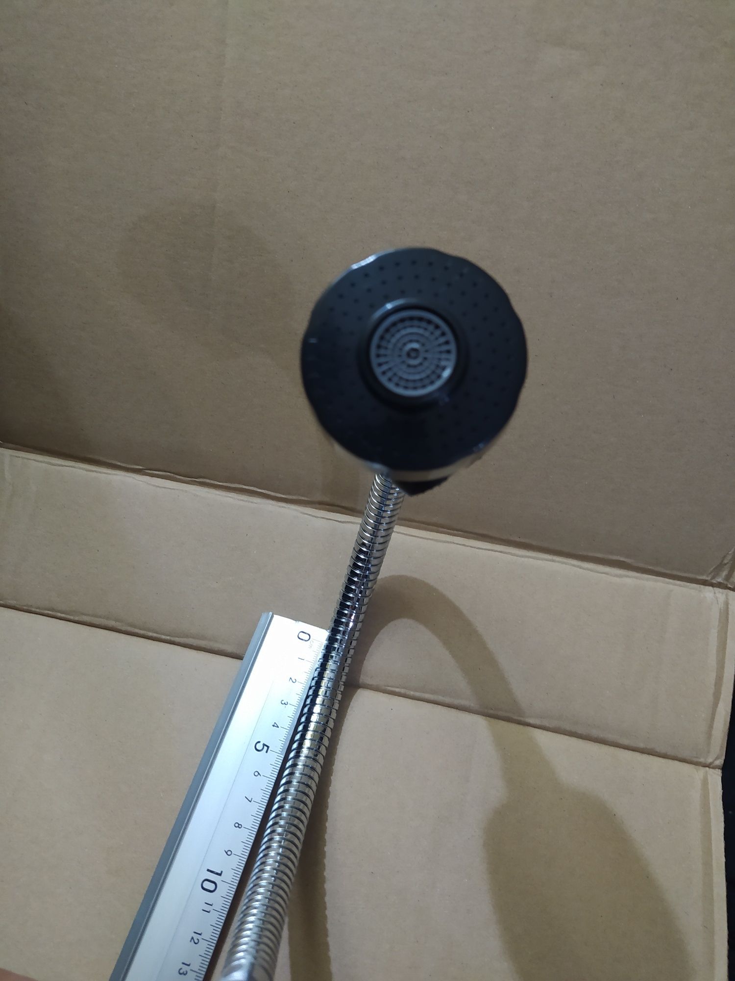 Torneira de bancada , peça superior flexível Nova