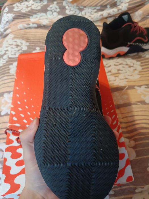 Баскетбольні кросівки NIKE RENEW ELEVATE 44 розмір