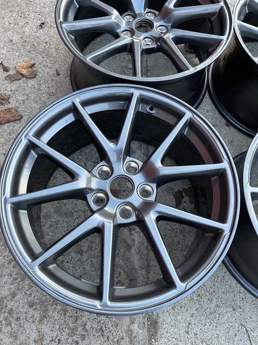 Оригінальні Диски R18 5x114,3 Tesla 3 Тесла Модел 3