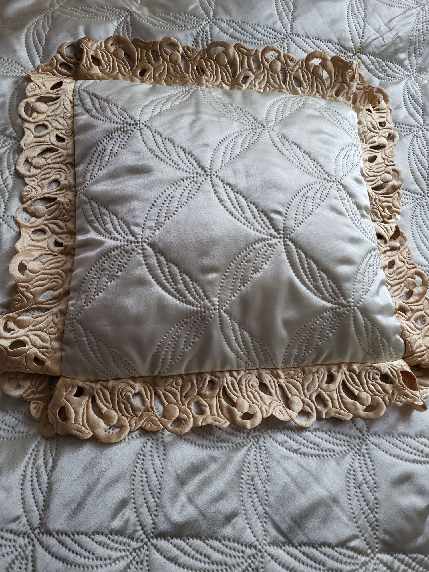 Kapa/narzuta na łóżko 160 cm/200 cm