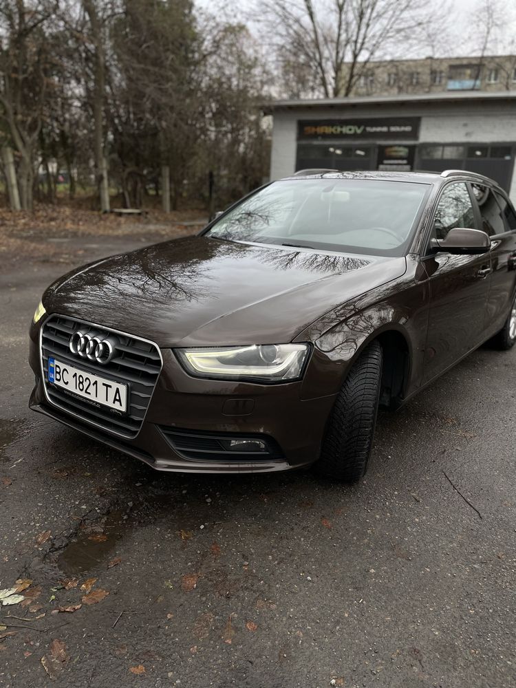 Продам Audi a4 b8 2012р