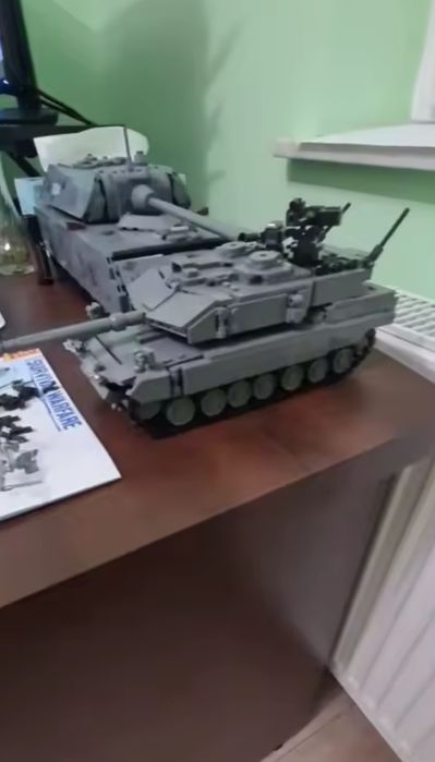 Конструктор Танк 898 запчпстин Леопард 2А7+ Lego