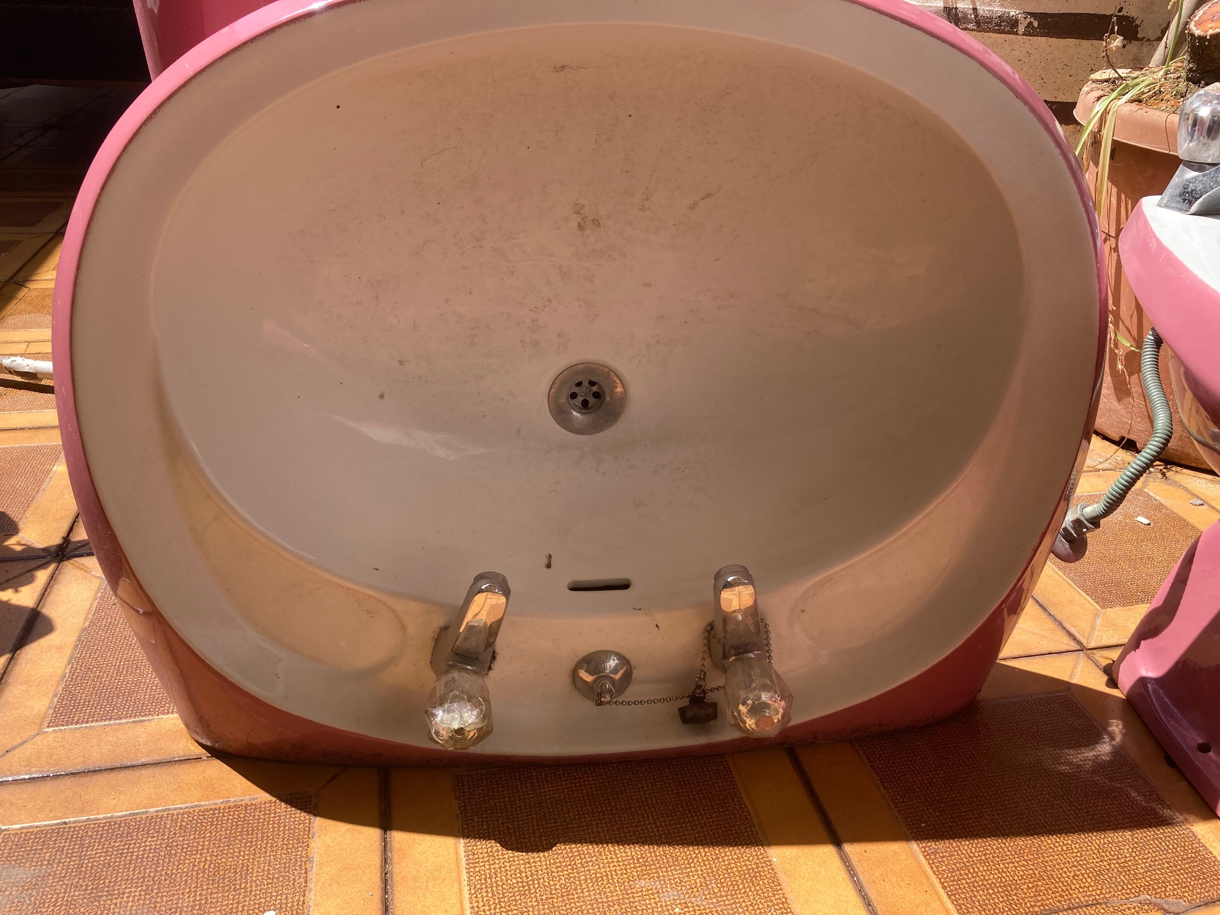 Sanitários vintage sacavém ( sanita, lavatório, bidé ) Rosa e branco