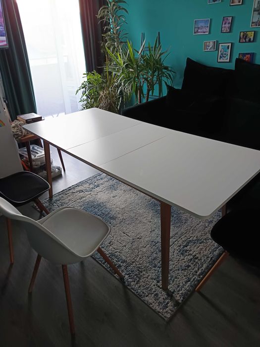 Stół do jadalni JYSK