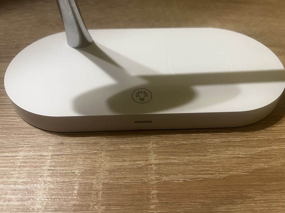 Бездротова станція для Apple( Iphone, airpods, watch)