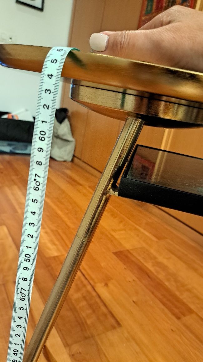 Mesa apoio Kare verde e dourada