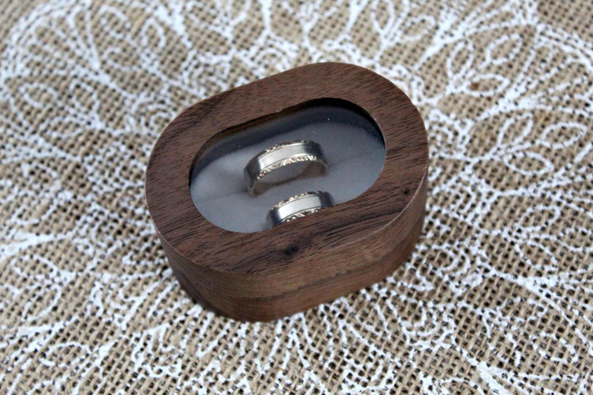 Małe pudełko na obrączki - drewniane rustykalny/boho ślub - owalne