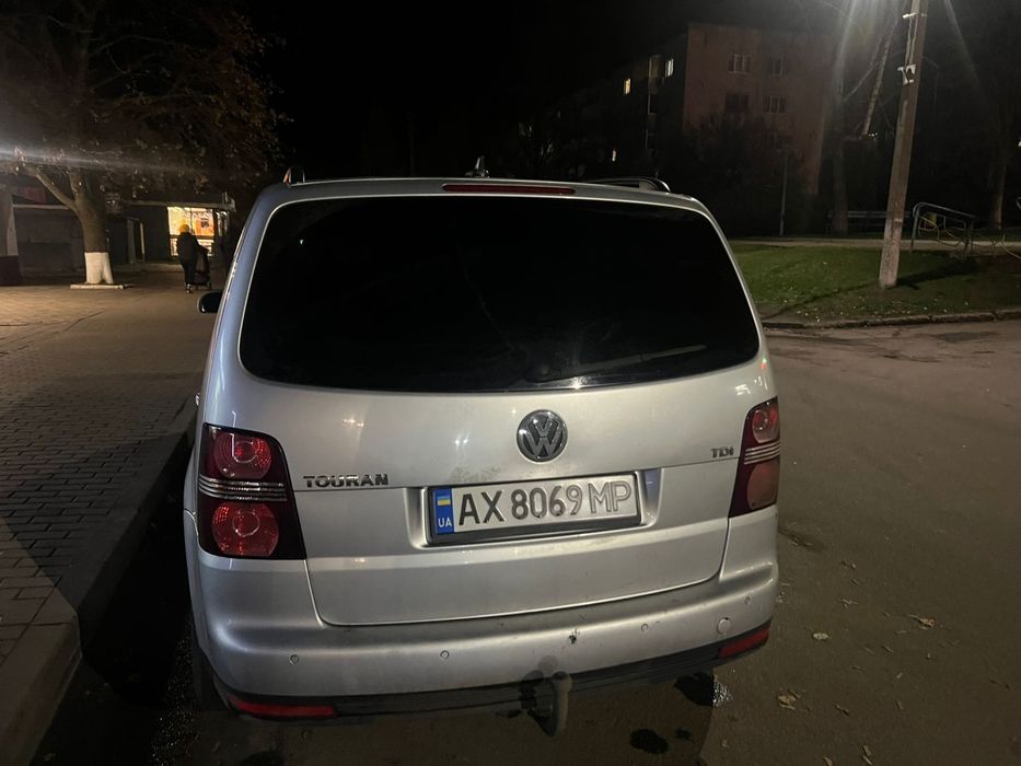 Фольцваген тоуран