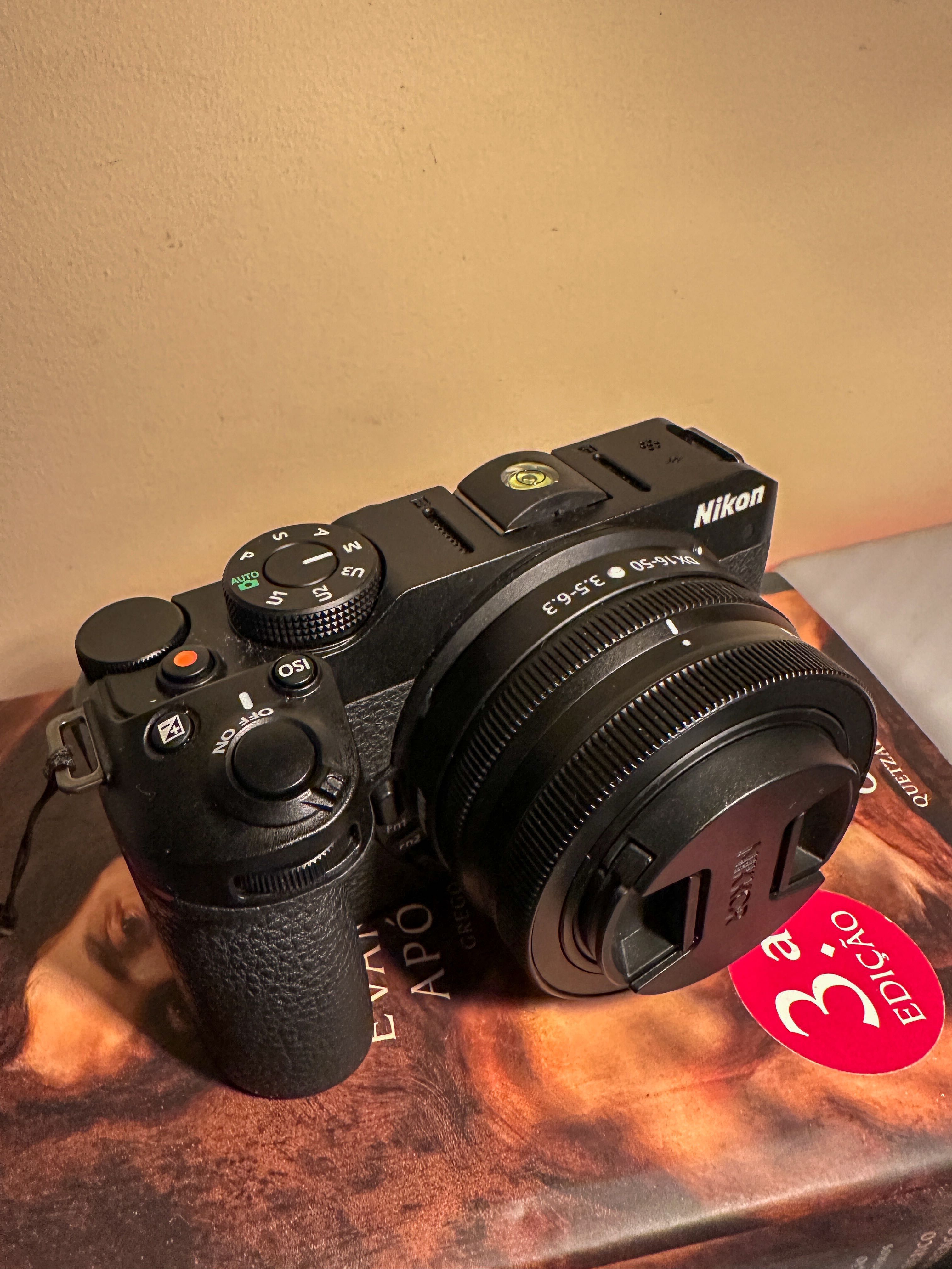 Nikon Z30 com 2 Lentes — Como Nova!