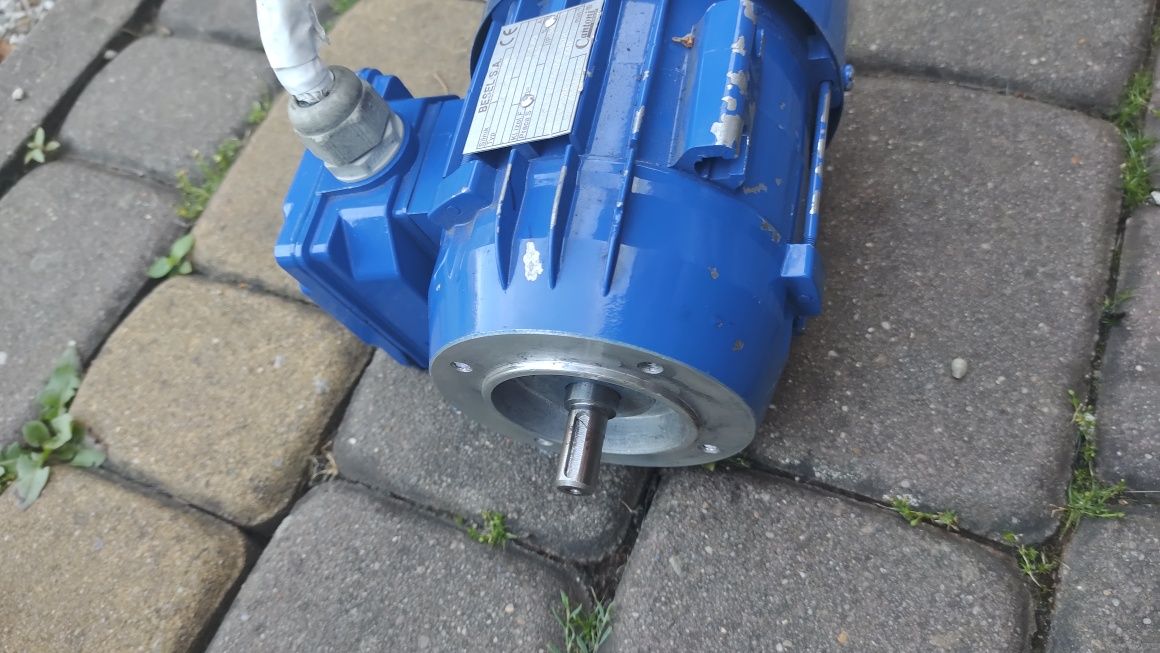 Silnik Besel  0.18kw