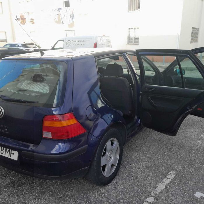 Carro Volkswagen Golf