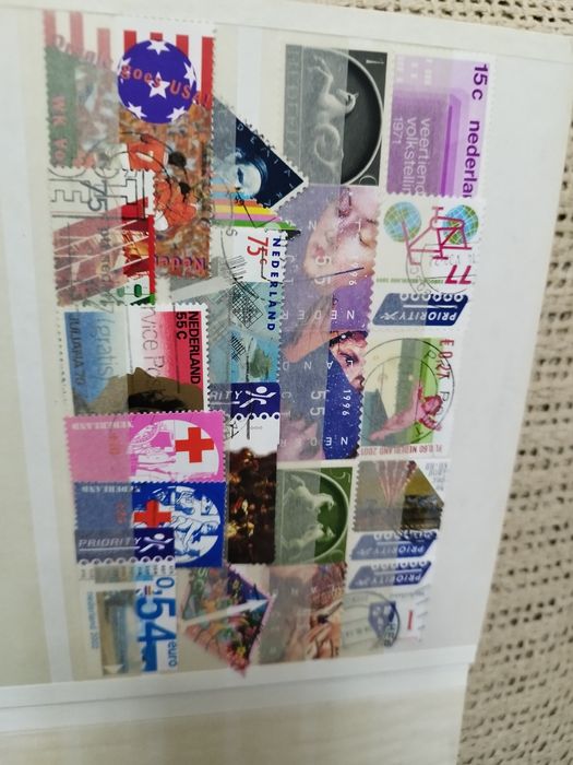 Classificador com 340 selos diferentes Holanda