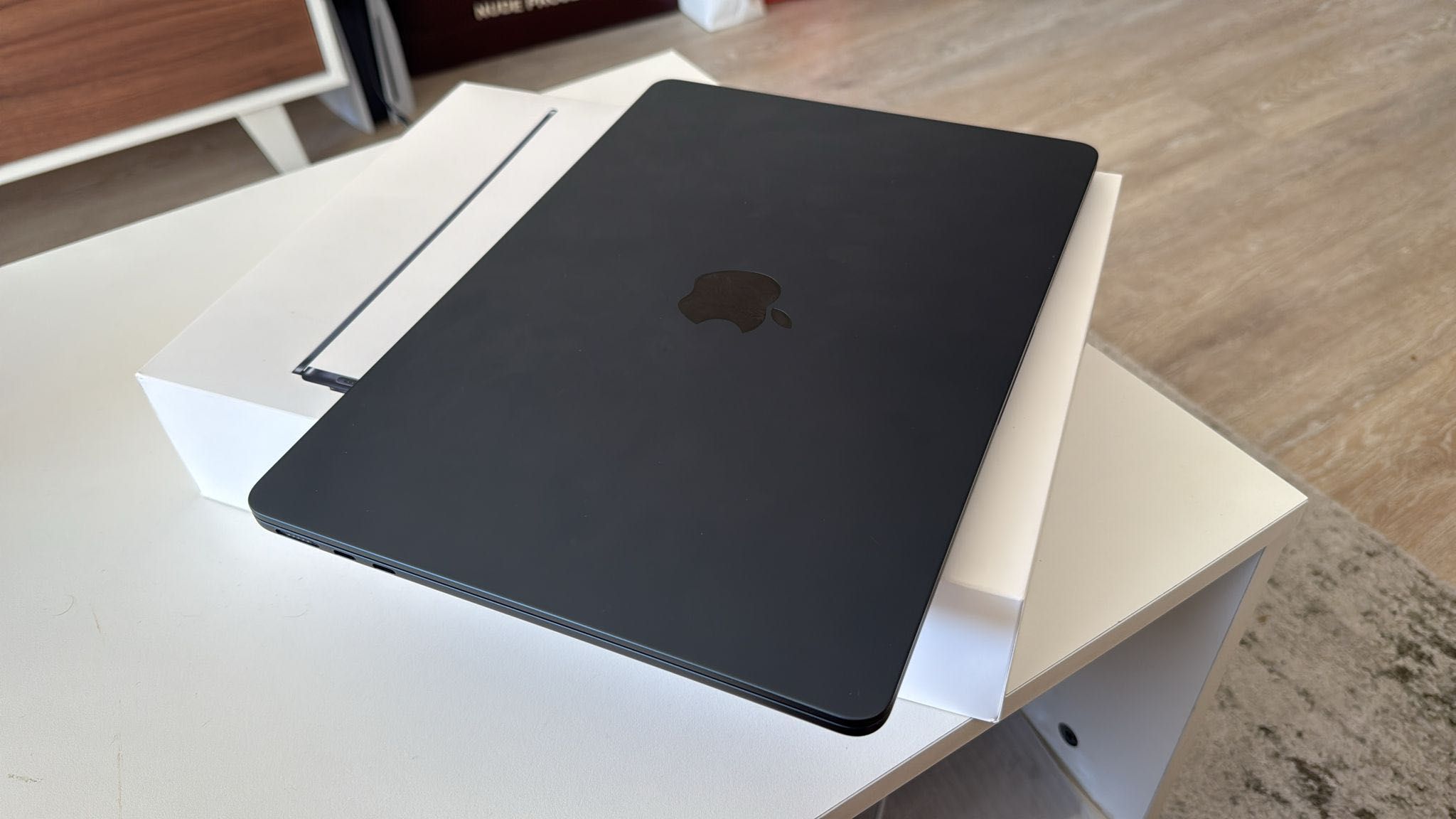 Vendo MacBook Air 256Gb M3 Fatura e Garantia