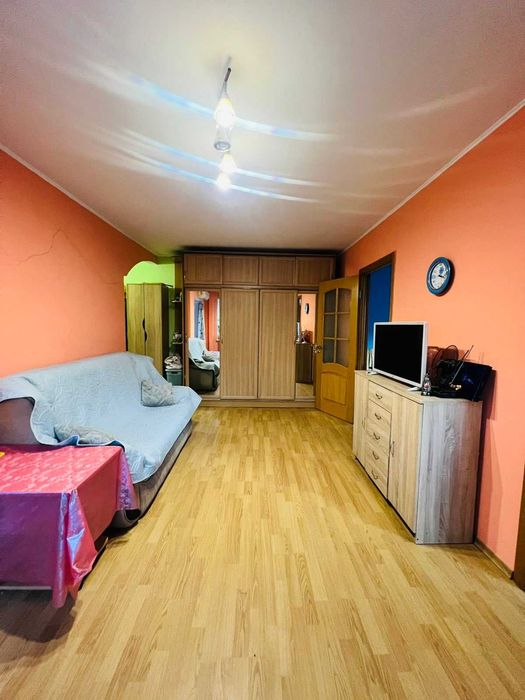 3к квартира, Критий ринок, 2/5, АГВ, кондиціонер, кухня-студія