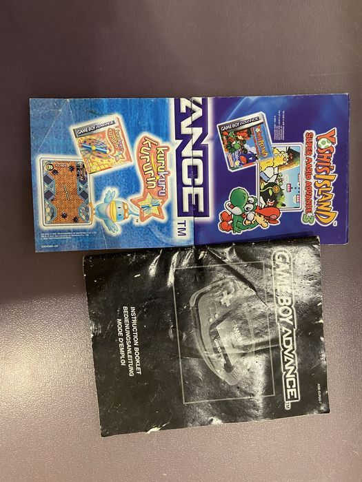 Gameboy Advance + Pokemon Saphire