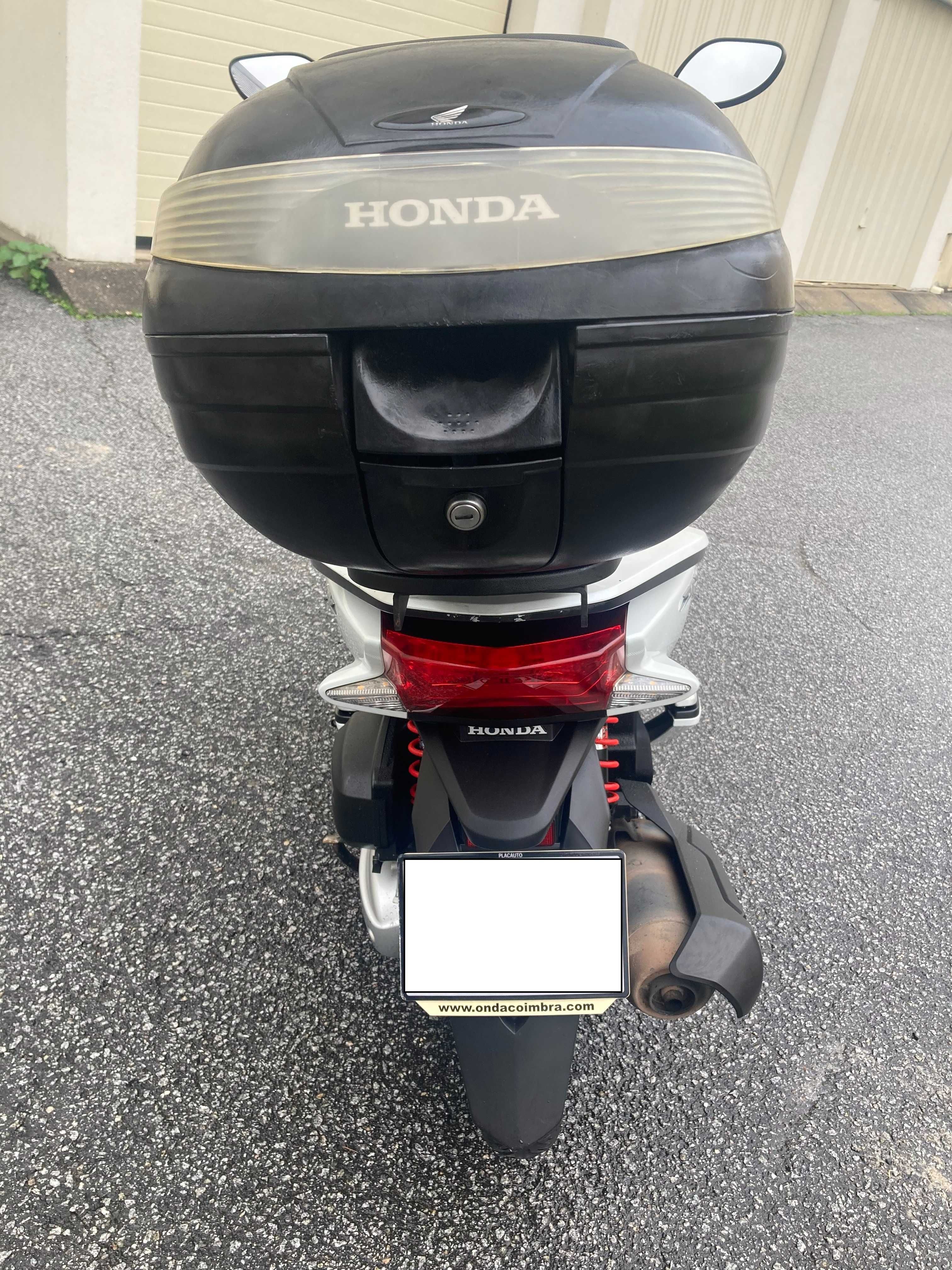 Honda pcx branca