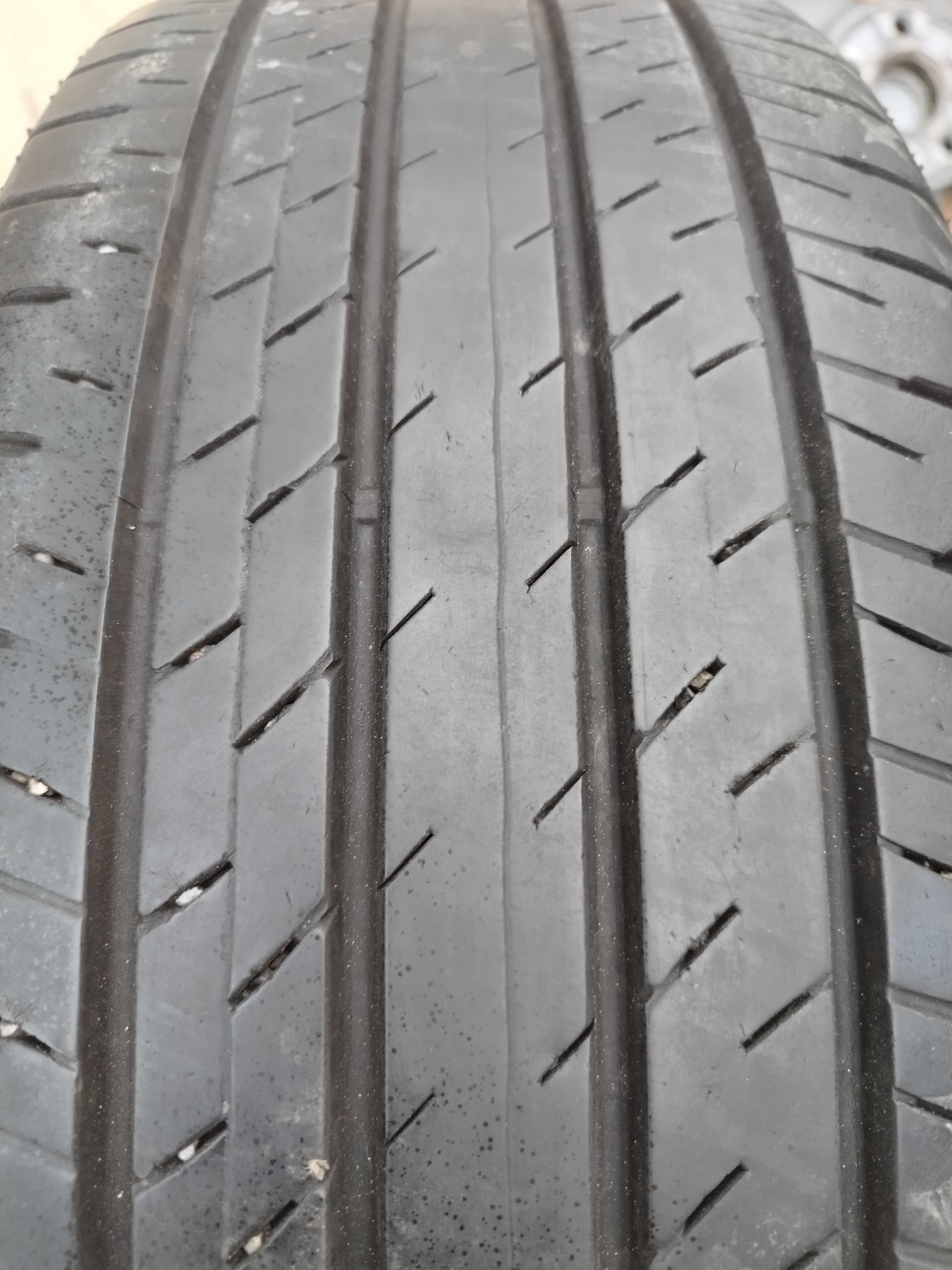 Piękny Komplet koła Lato 225/60R18 oryginał TOYOTA RAV-4 czujniki