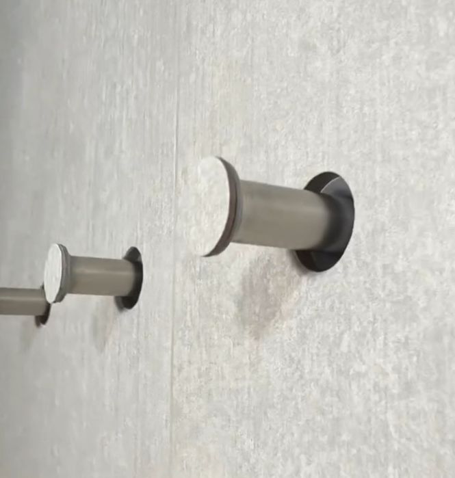 Ukryty wieszak łazienka wc