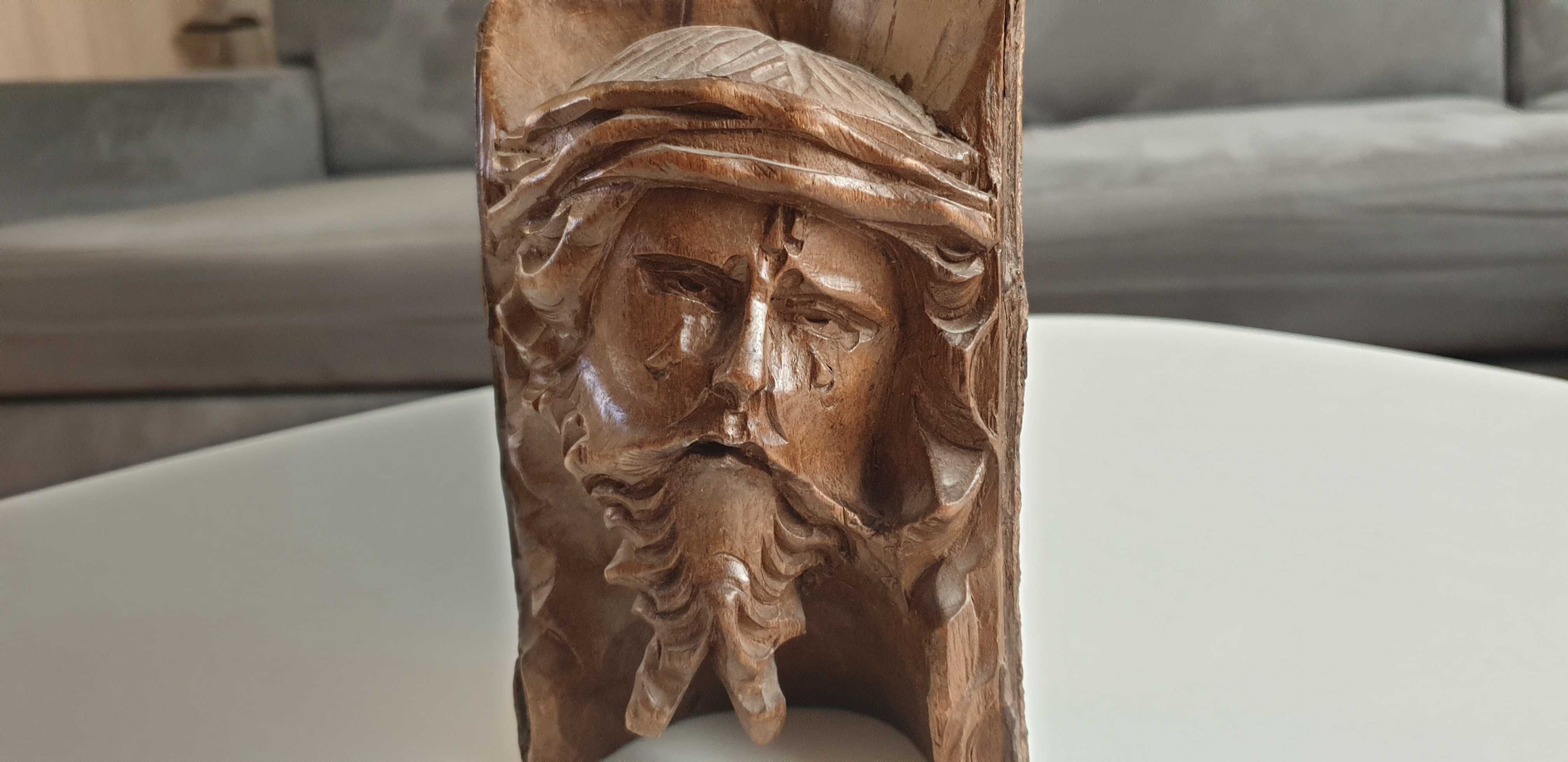 Starocie z Gdyni - Dewocjonalia - Jezus w drewnie