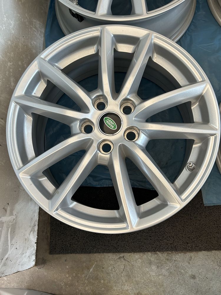 546 Felgi aluminiowr Oryginał LAND ROVER R 19 5x120 NOWE czujniki