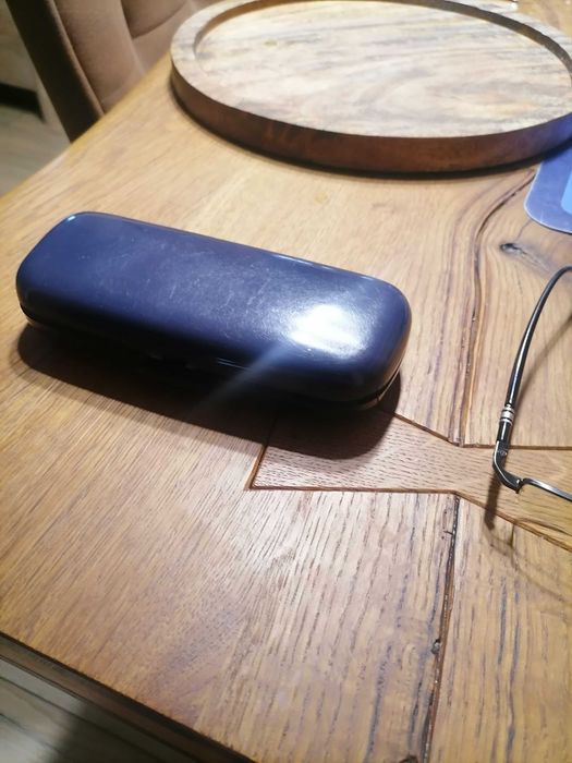 Okulary z etui stan dobry