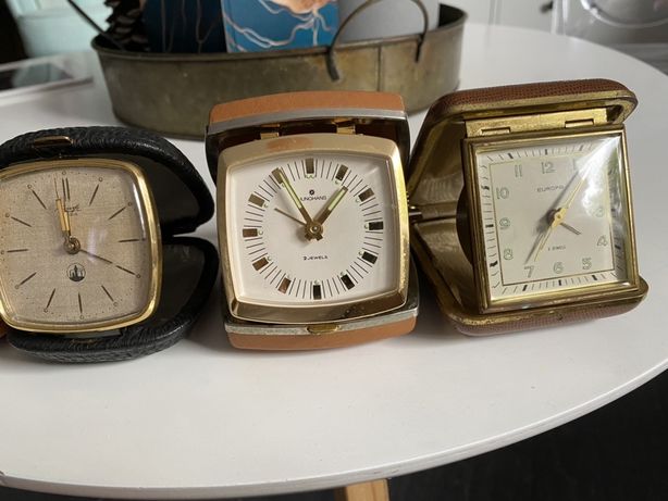 Zegarki podróżne bardzo stare