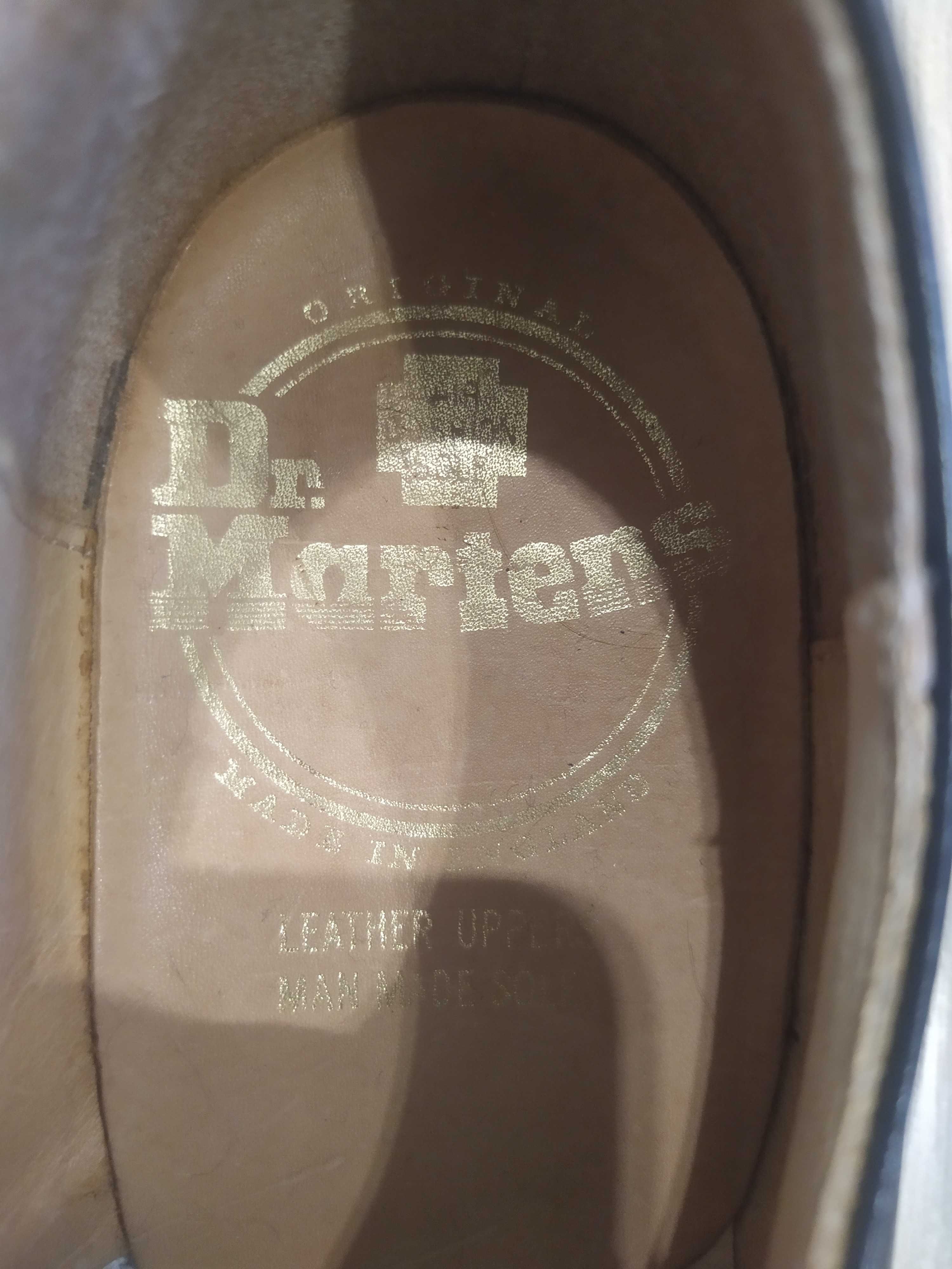 Туфлі Dr Martens