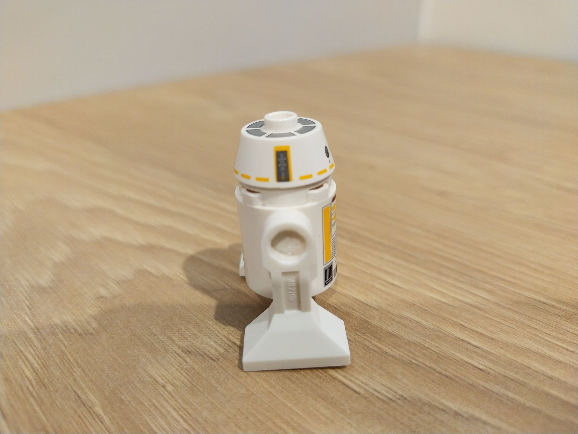 Star Wars droid R5-F7