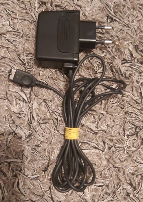 Gameboy advance sp carregador original.