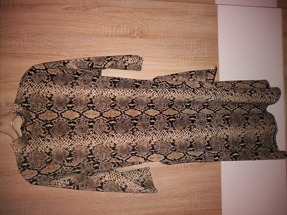 Sukienka ,wężowy wzór rozm 38