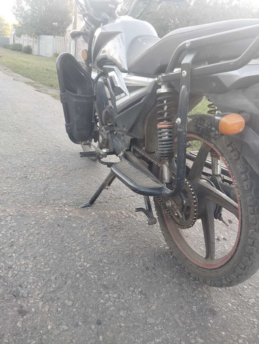 Spark 125 з документами