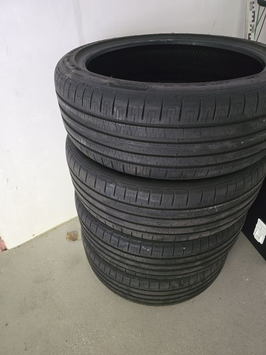 Opony letnie Goodyear 215/45 R20
