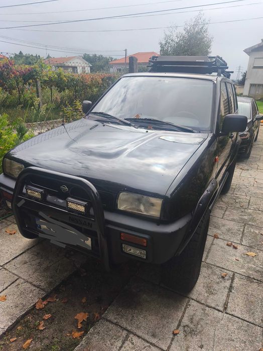Terrano2 curto em muito bom estado