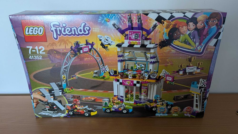 LEGO 41352 - Dzień wyścigu