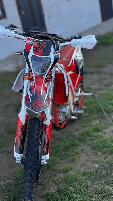 Мотоцикл Gnx300 2025 рік