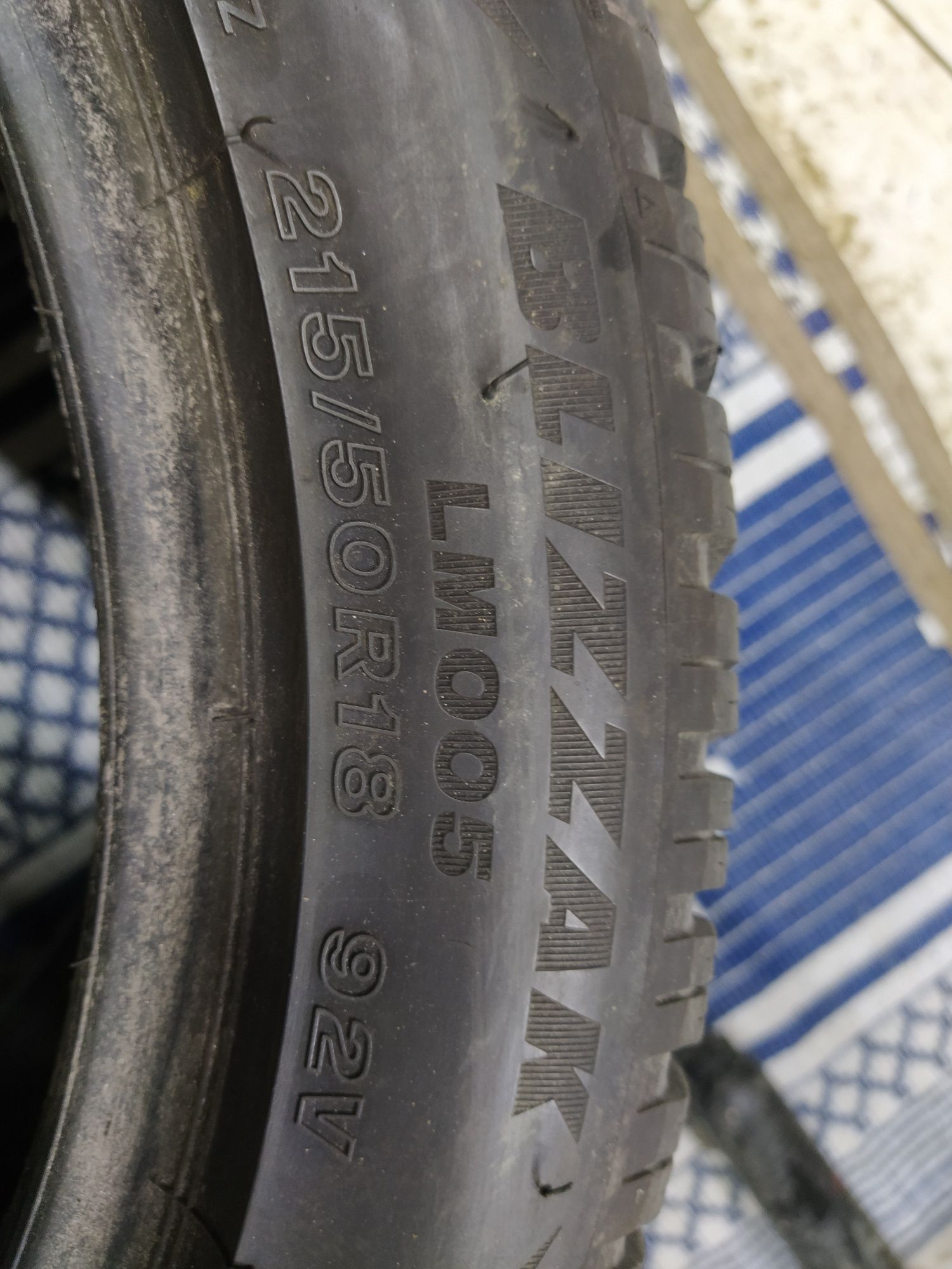 2 Opony zimowe 215/50r18 BRIDGESTONE 2019r 6mm