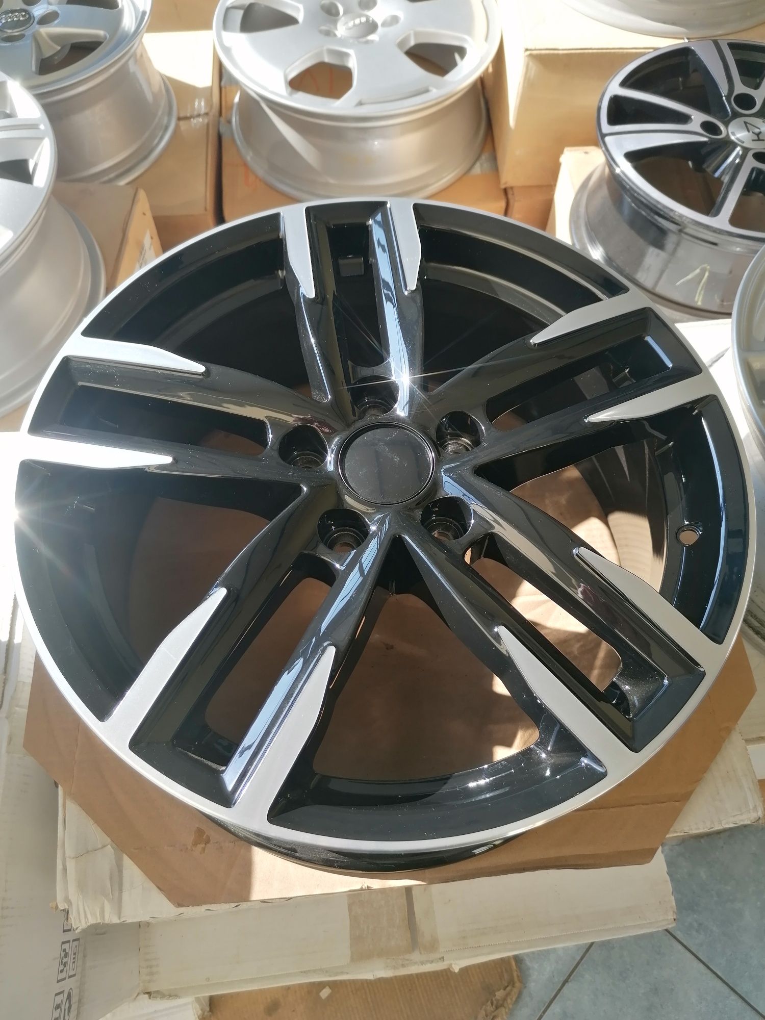 Nowe felgi aluminiowe 15" 5*98 Fiat Tipo, 500L, 500C