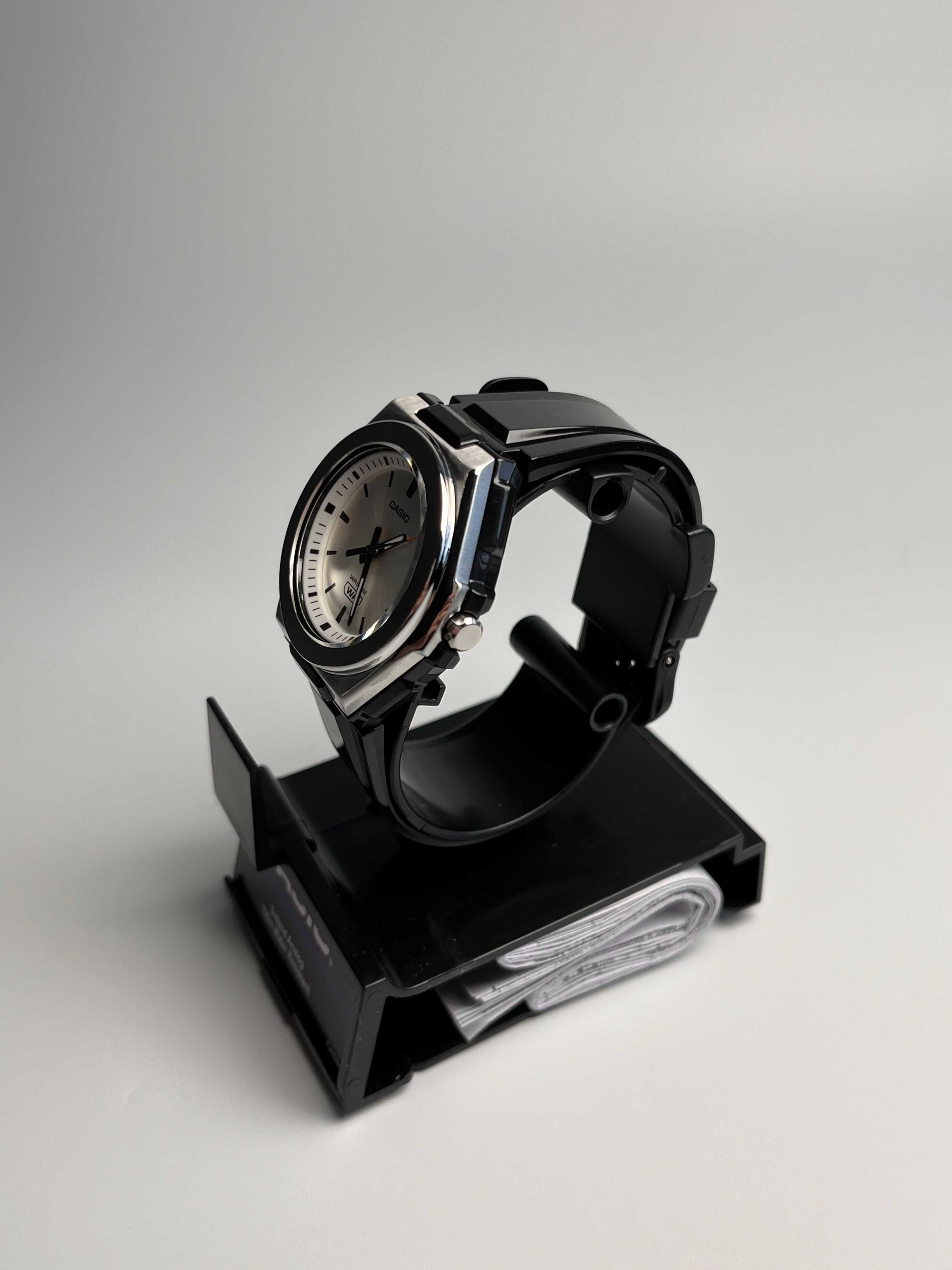 Casio LWA-300H-7E2VCF, годинник касіо, часы касио Ø42мм