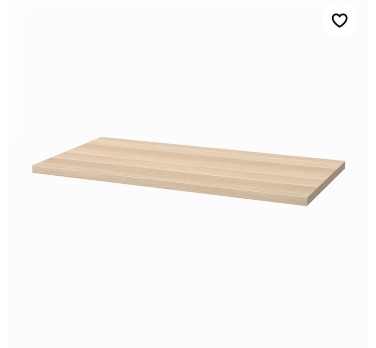 Secretaria de madeira e pernas pretas