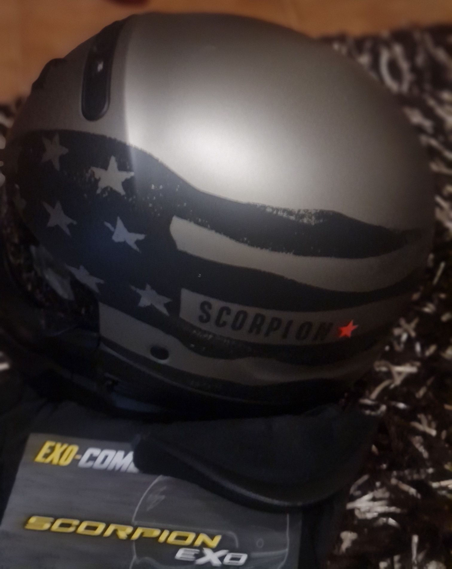 Capacete Scorpion exa compact especial bandeira América