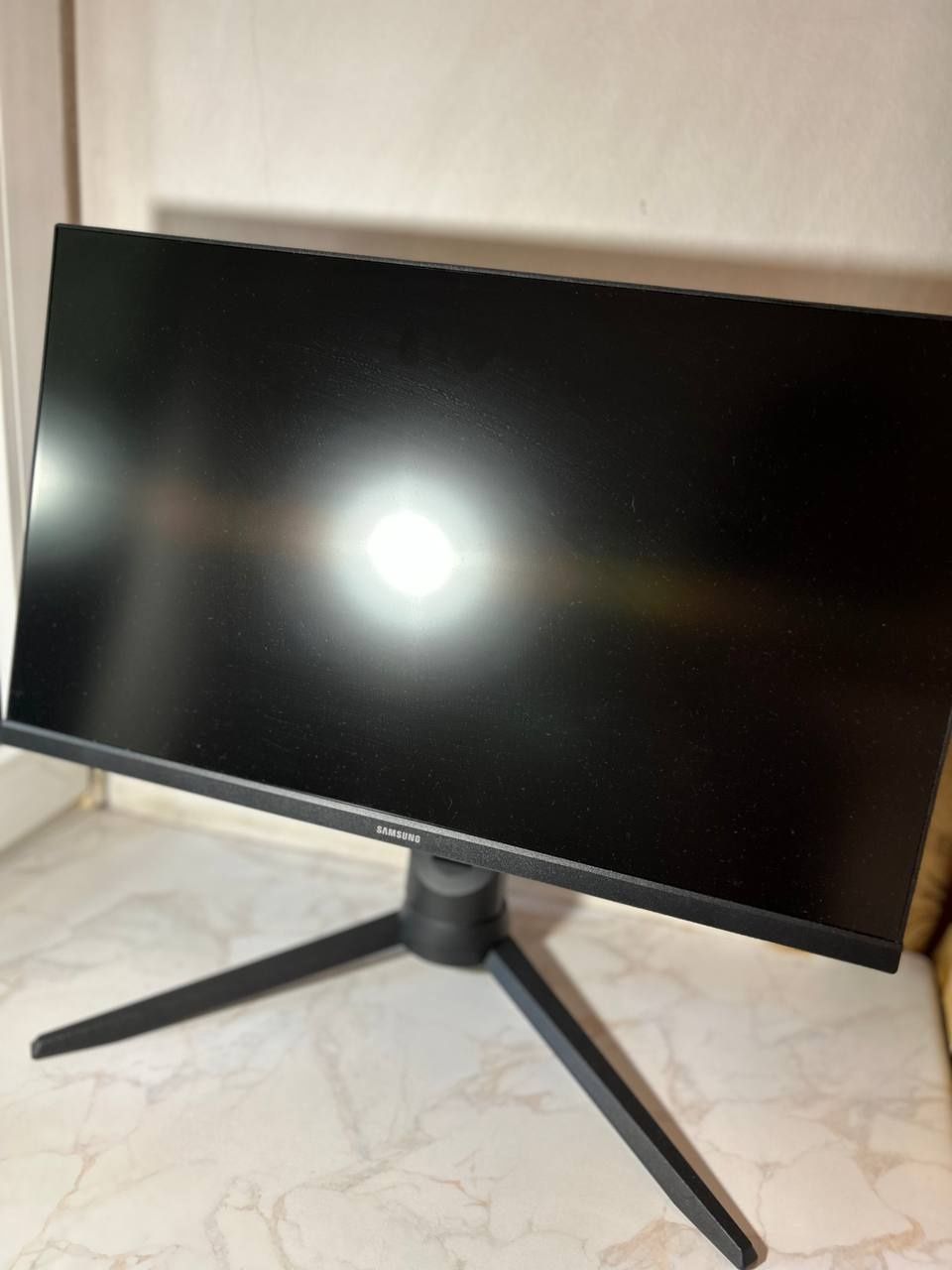Манитор samsung odyssey g3