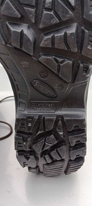 Продам берцы талан