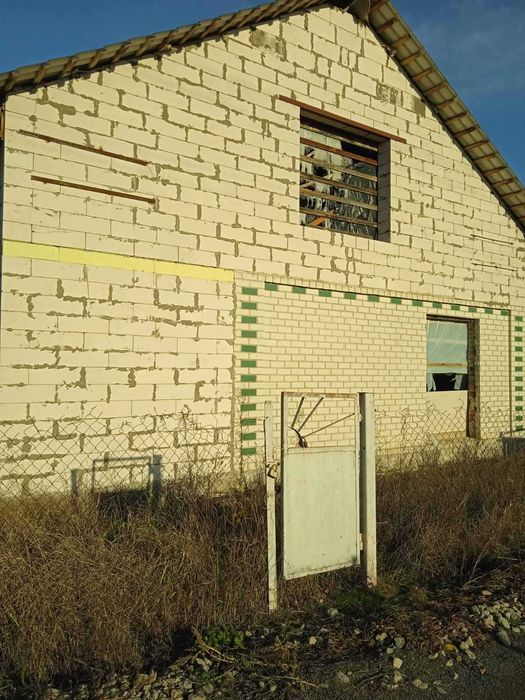 Продаж будинку, дачі