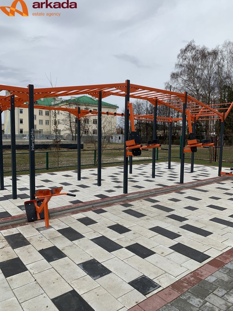 Продається 3-кімнатна квартира в жк Опришівська слобода