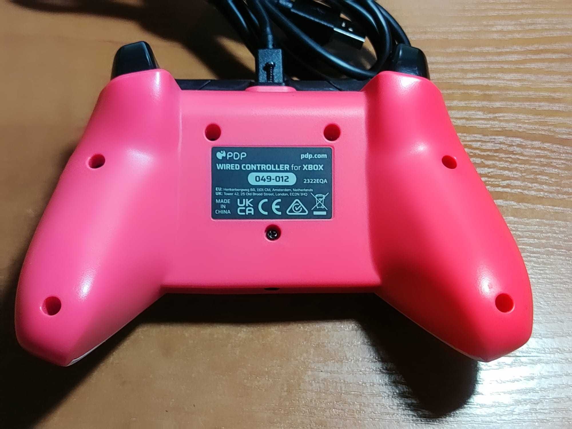Kontroler PDP Xbox i komputer Pad przewodowy Biały FUSE Różowy