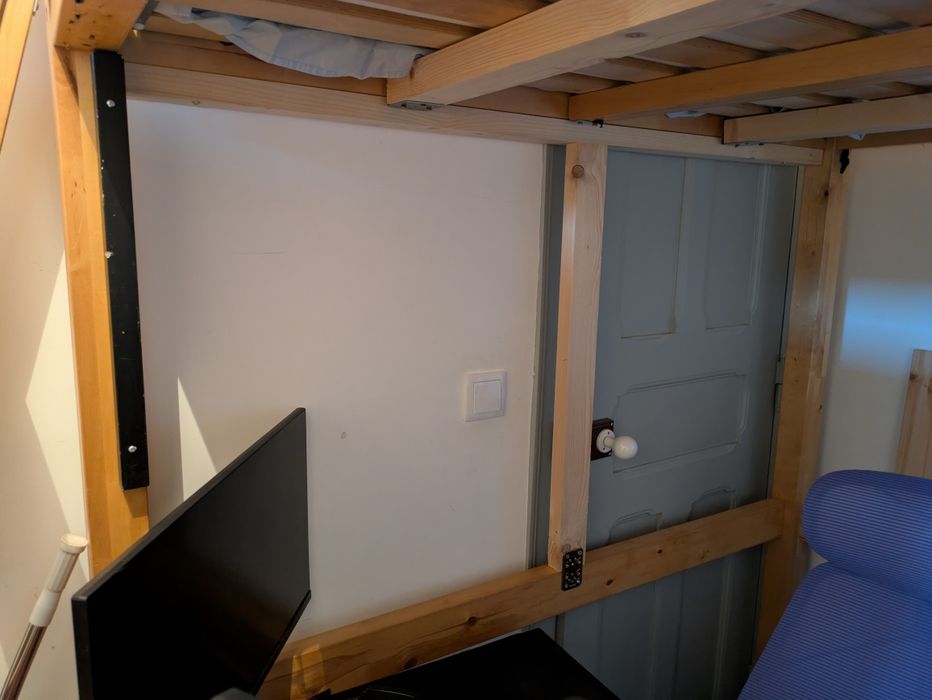 Cama elevada STORÄ colchão incluído