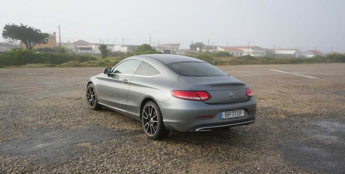Mercedes C Coupé - Desportivo com Classe